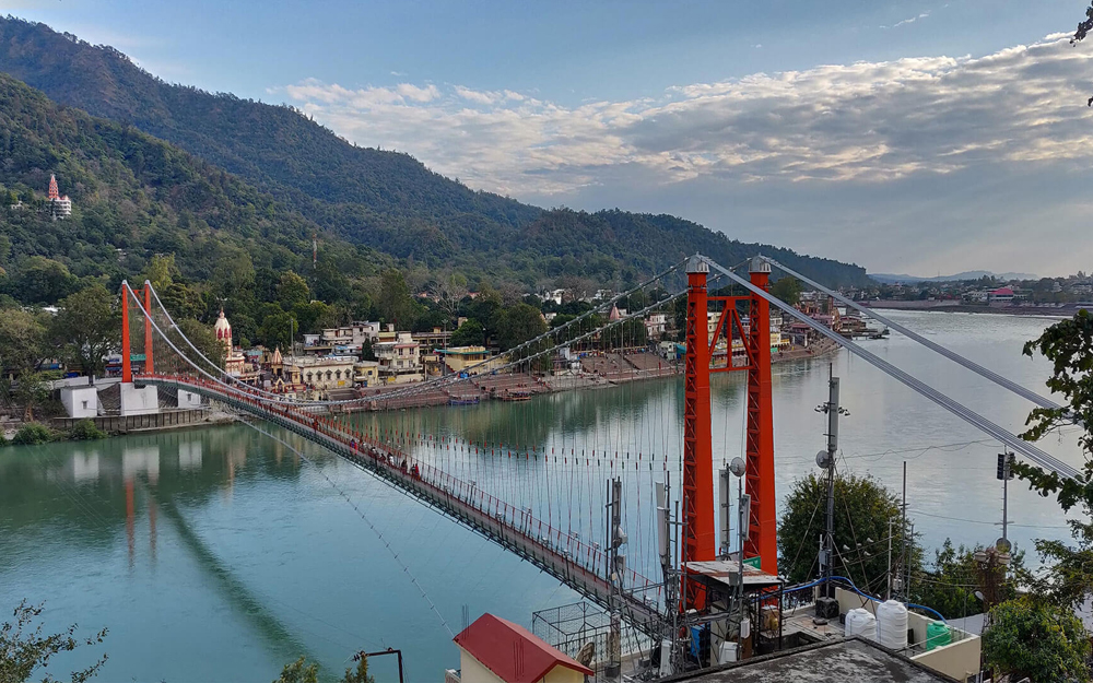 relaxing stay in Rishikesh mountains